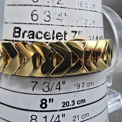 Bulova Classic Watch Women 23mm MOP Dial Gold Tone Rectangle 97L183 New Battery11