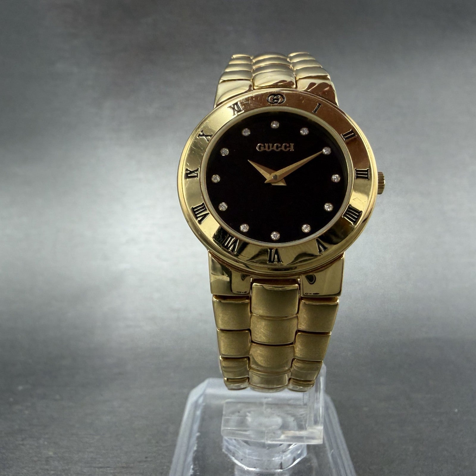 Gucci 3300L Watch Women 26mm Black Dial Gold Plated Round New Battery Vintage5