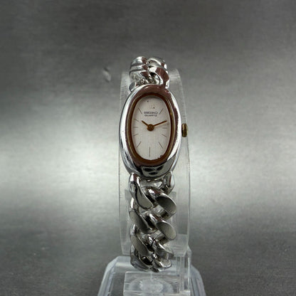 Seiko Watch Women 13mm Silver Dial Silver Tone Oval 2E20-6269 New Battery5