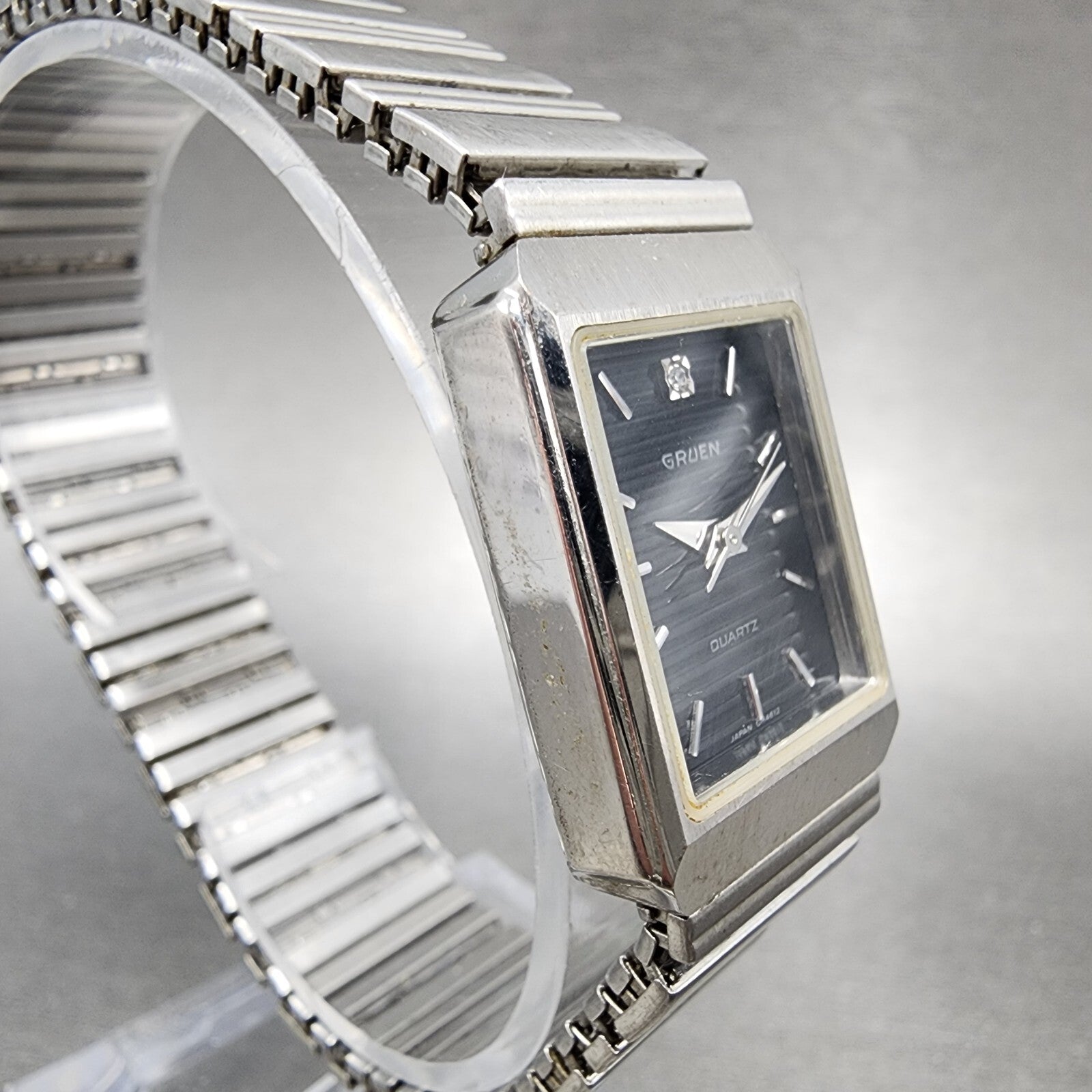 Gruen Tank Watch Women 20mm Black Dial Silver Tone Rectangle 2272035 New Batt3