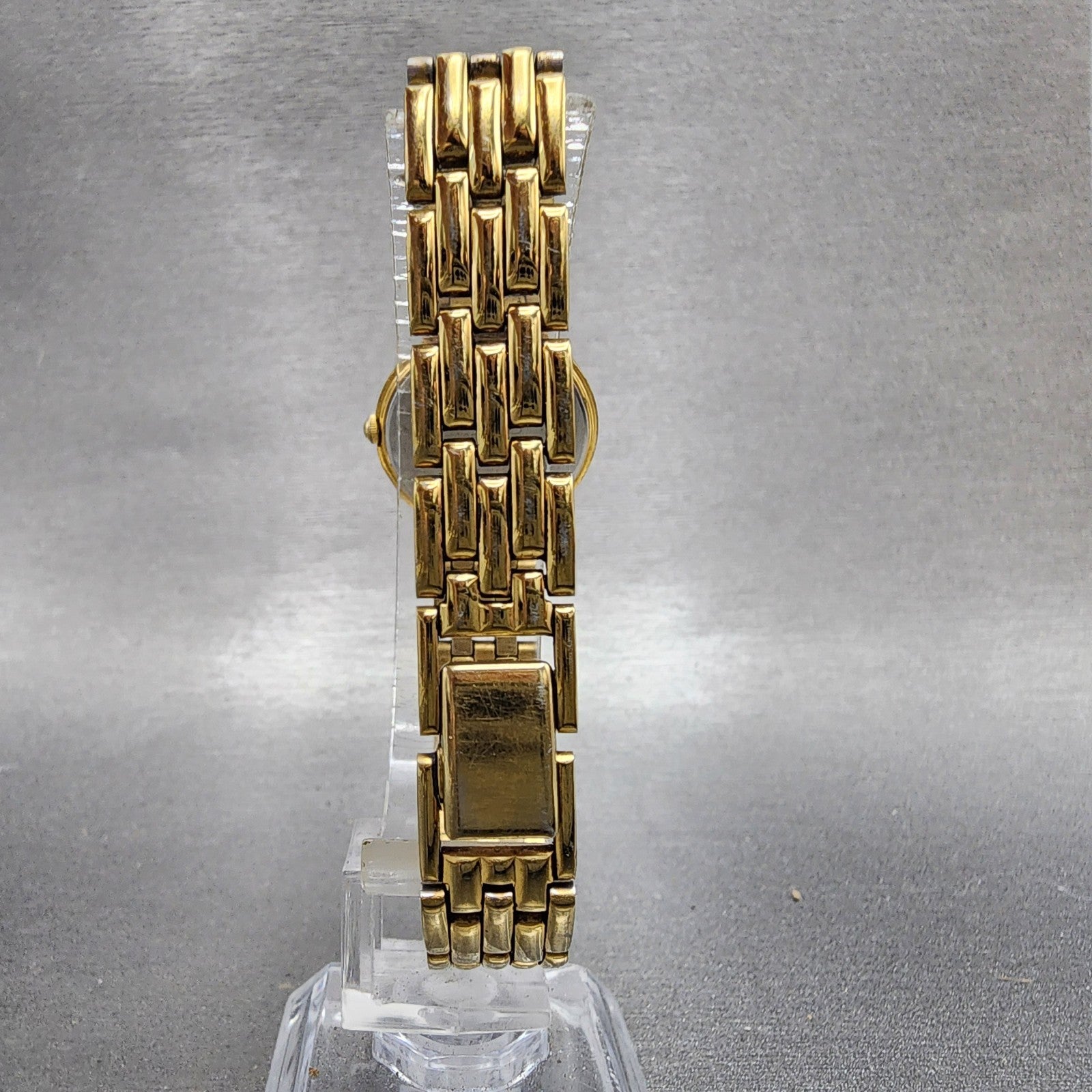 Seiko Watch Women 22mm White Dial Gold Tone Round 1n000a99 New Battery7