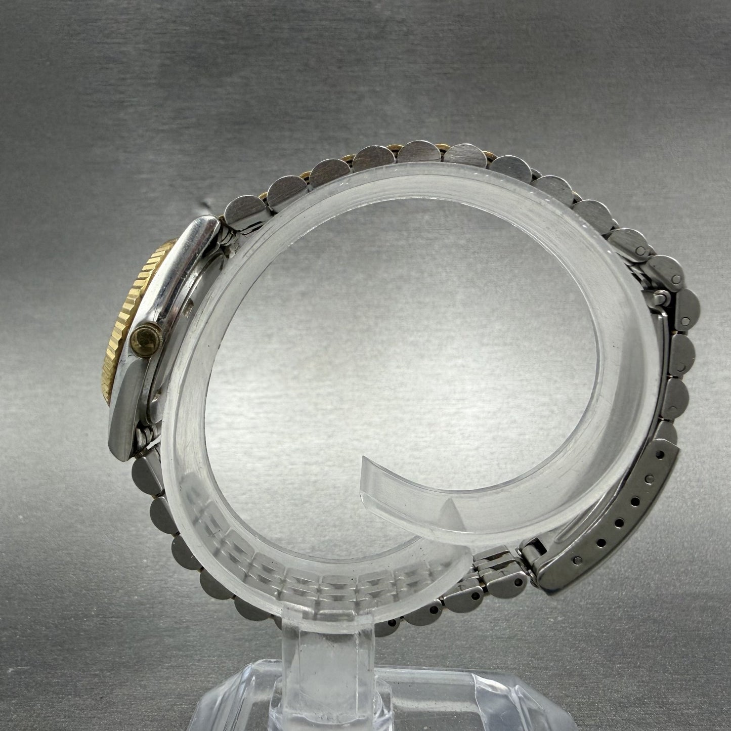 Seiko SQ Watch Women 24mm Gold Dial Two Tone Daydate 24mm Round New Battery ID9A6