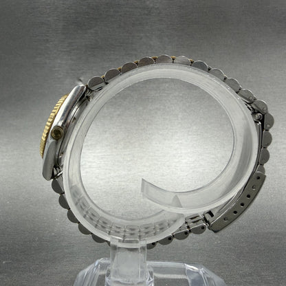 Seiko SQ Watch Women 24mm Gold Dial Two Tone Daydate 24mm Round New Battery ID9A6