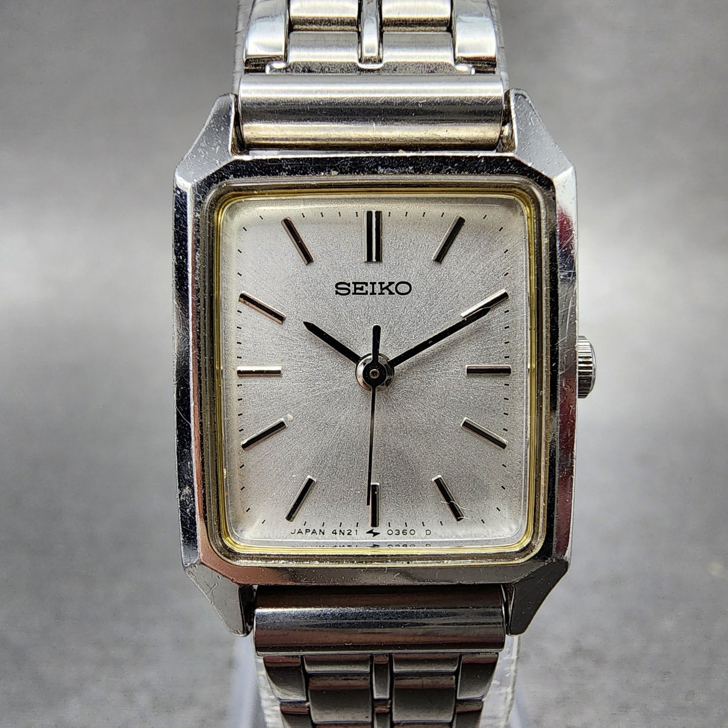 Seiko Tank Watch Women 19mm Silver Dial Silver Tone 4n215090 New Battery1