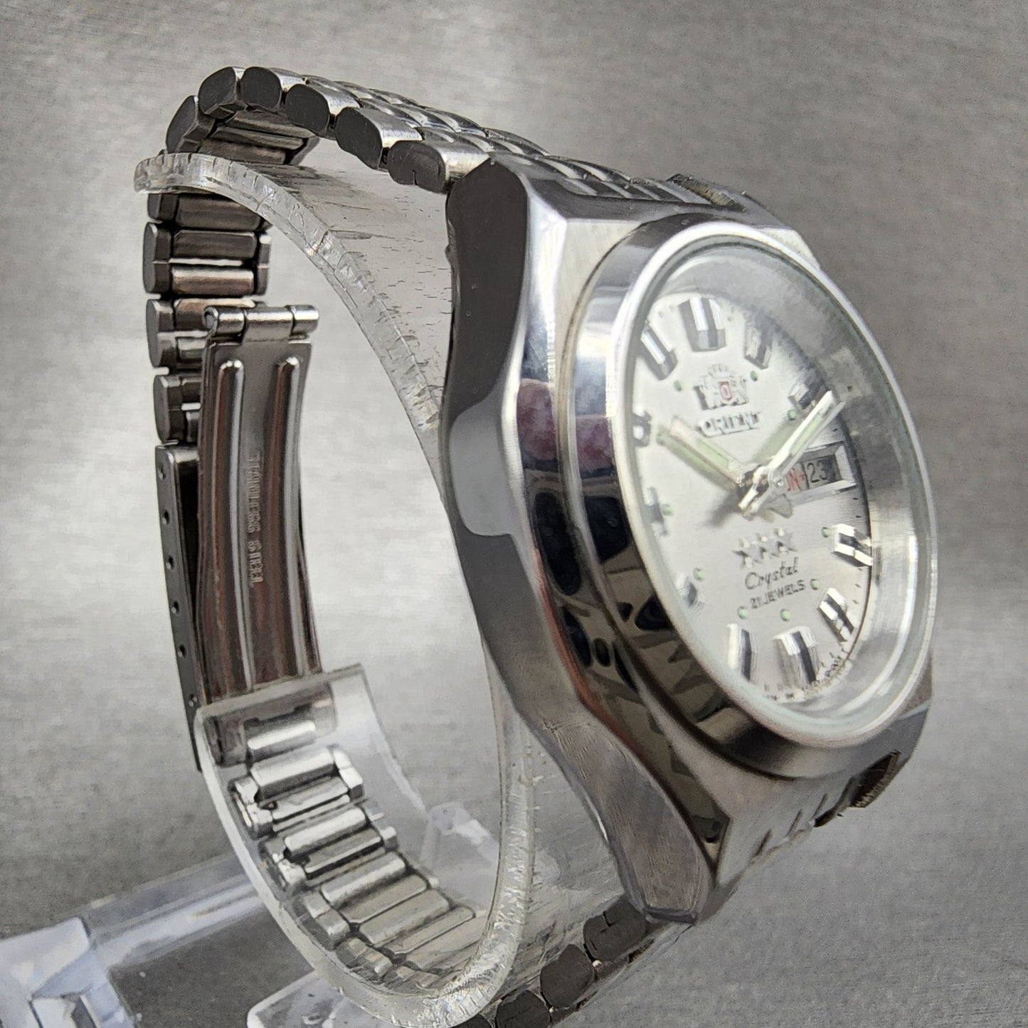 Orient Tristar Automatic Watch Women 27mm Silver Dial Steel Daydate Round Runs3