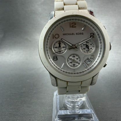 Michael Kors Chronograph Watch Women 39mm Silver Dial Steel MK-5423 New Battery5