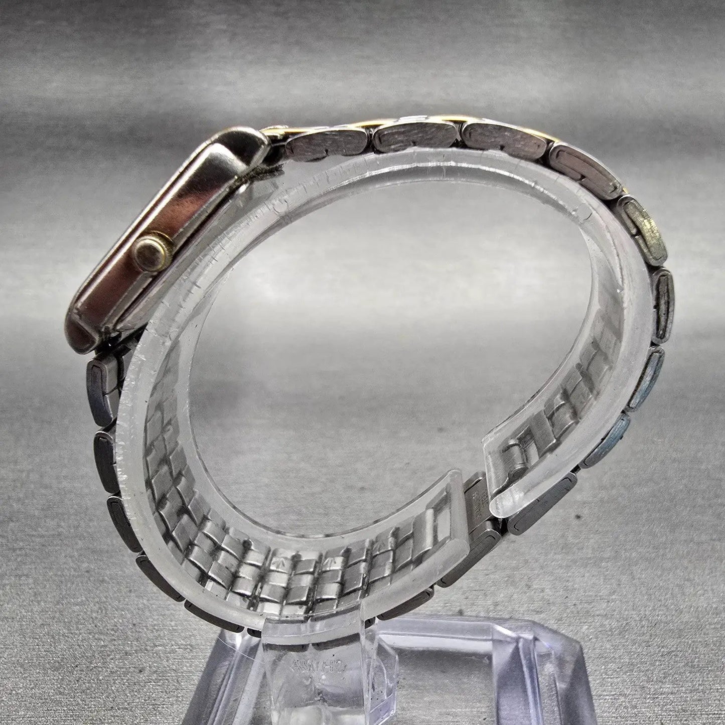 Seiko Watch Women 18mm Ivory Dial Two Tone Rectangle V401-5660 New Battery VTG6