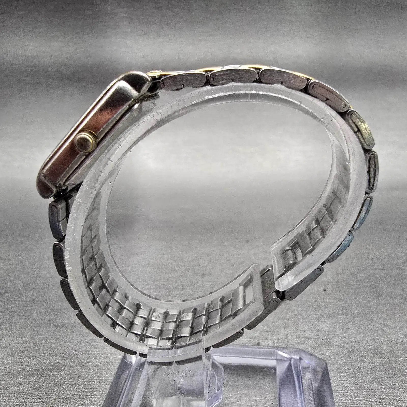 Seiko Watch Women 18mm Ivory Dial Two Tone Rectangle V401-5660 New Battery VTG6