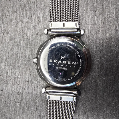 Skagen Denmark Watch Women 26mm Black Dial Silver Tone Round 107SSSBD New Batt G10