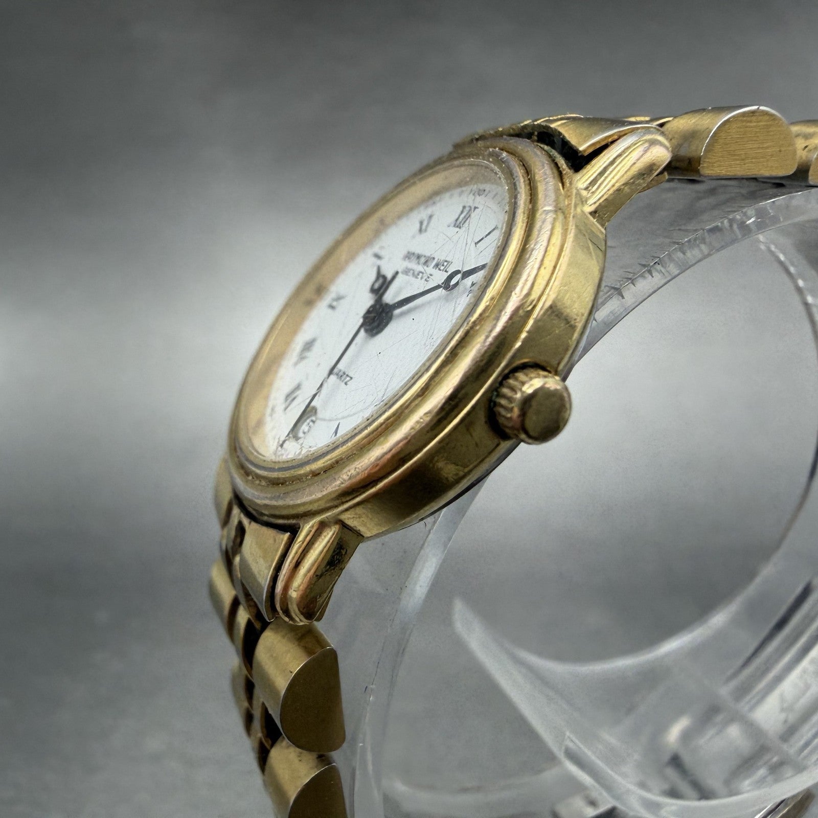 Raymond Weil Watch Women 24mm White Dial Gold Tone Date Round 5322 New Battery2