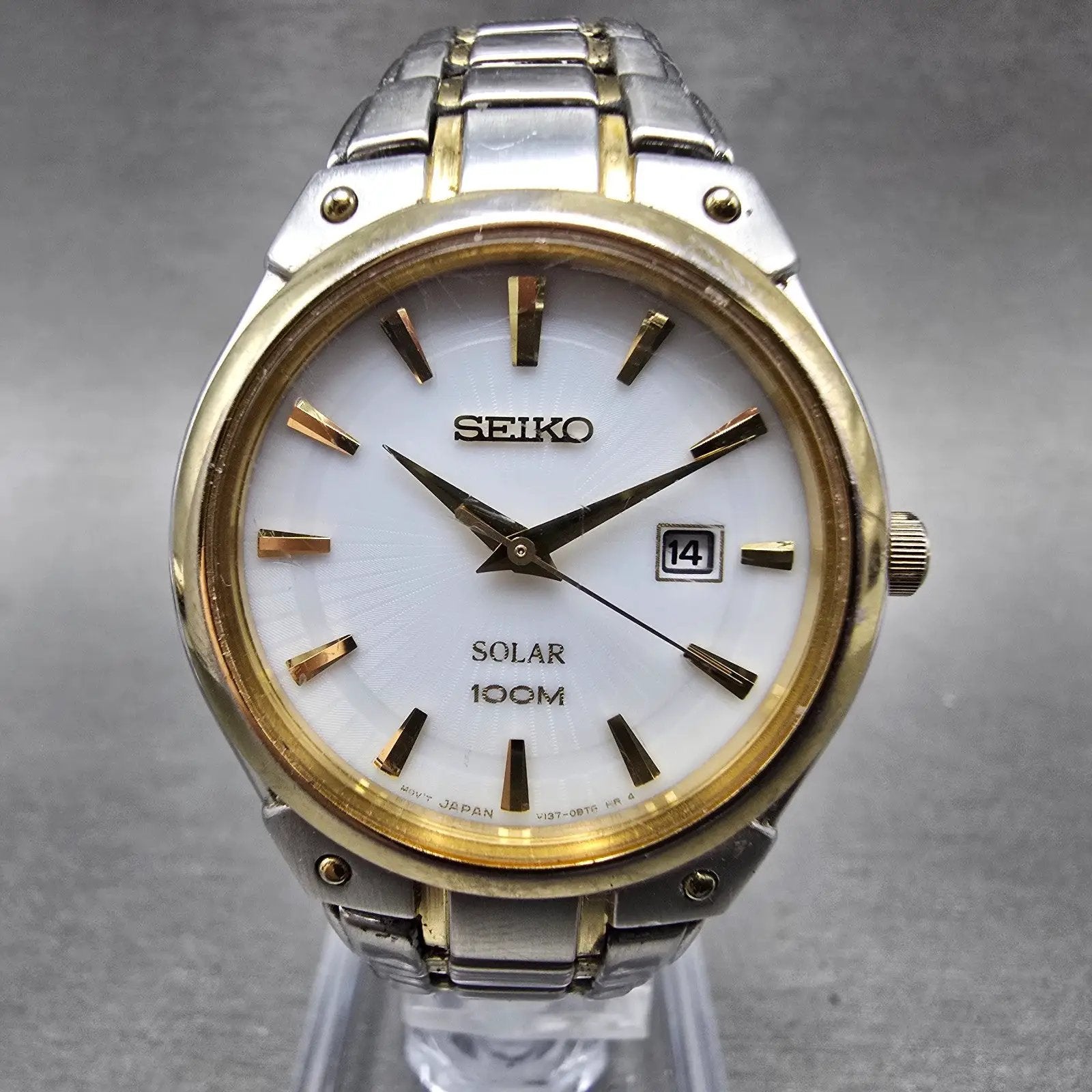 Seiko Solar Watch Women 30mm White Dial Two Tone Date READ!!!!!!! V137-0AX0 Runs0