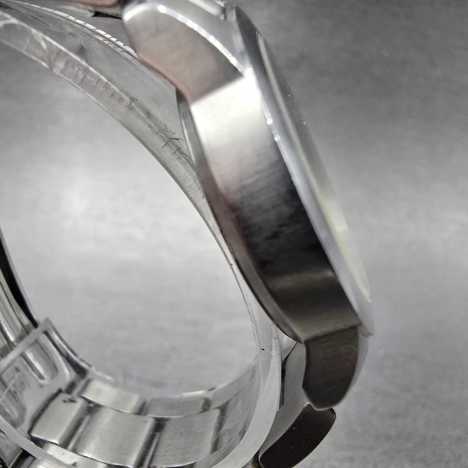 Victorinox Swiss Army Field Watch Women 30mm Silver Dial Steel Date New Battery3