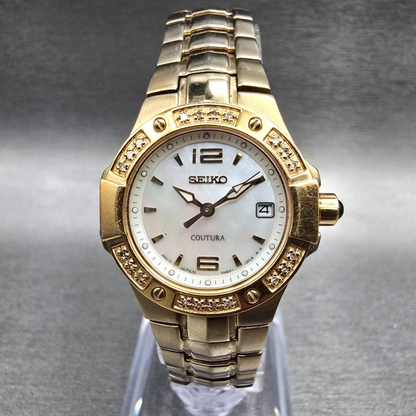 Seiko Coutura Watch Women 26mm MOP Dial Gold Date Diamonds 7N82-0CG0 New Batt0