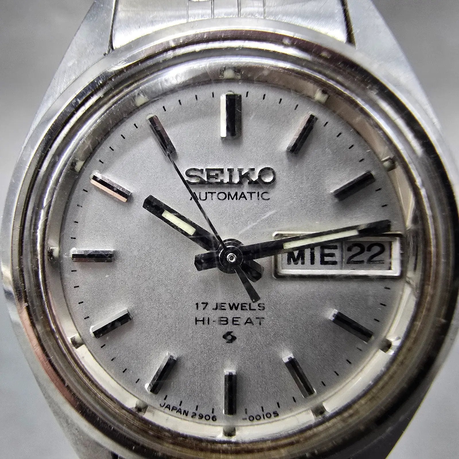 Seiko Automatic Watch Women 24mm Silver Dial Silver Tone Daydate 2906-0019 Runs1