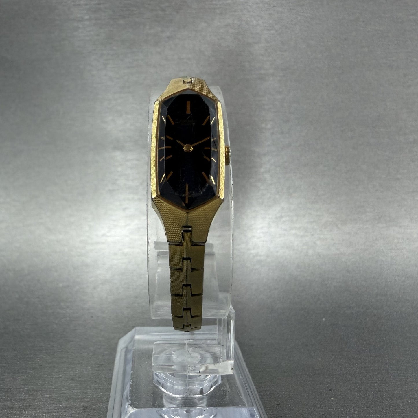 Seiko Watch Women 13mm Black Dial Gold Tone 13205339 New Battery VTG5