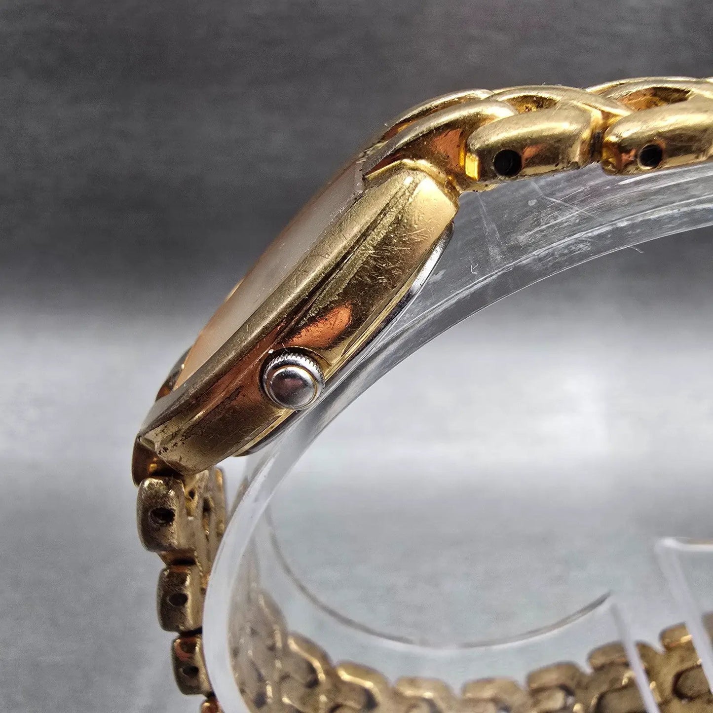 Seiko Watch Women 18mm Ivory Dial Gold Tone Oval 1N01-5C09 New Battery Vintage2