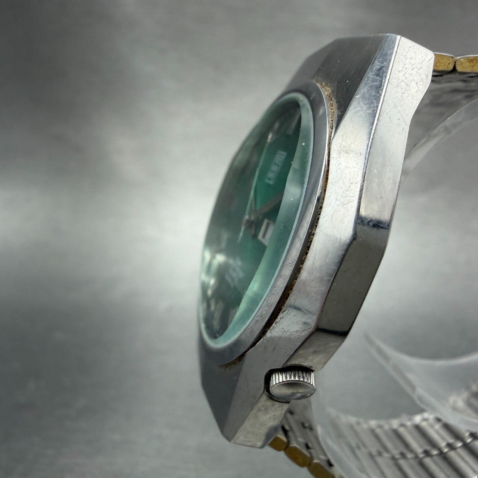 Citizen Freeway Watch Men 36mm Green Dial Silver Tone Daydate 5500-A85293 NewBat2