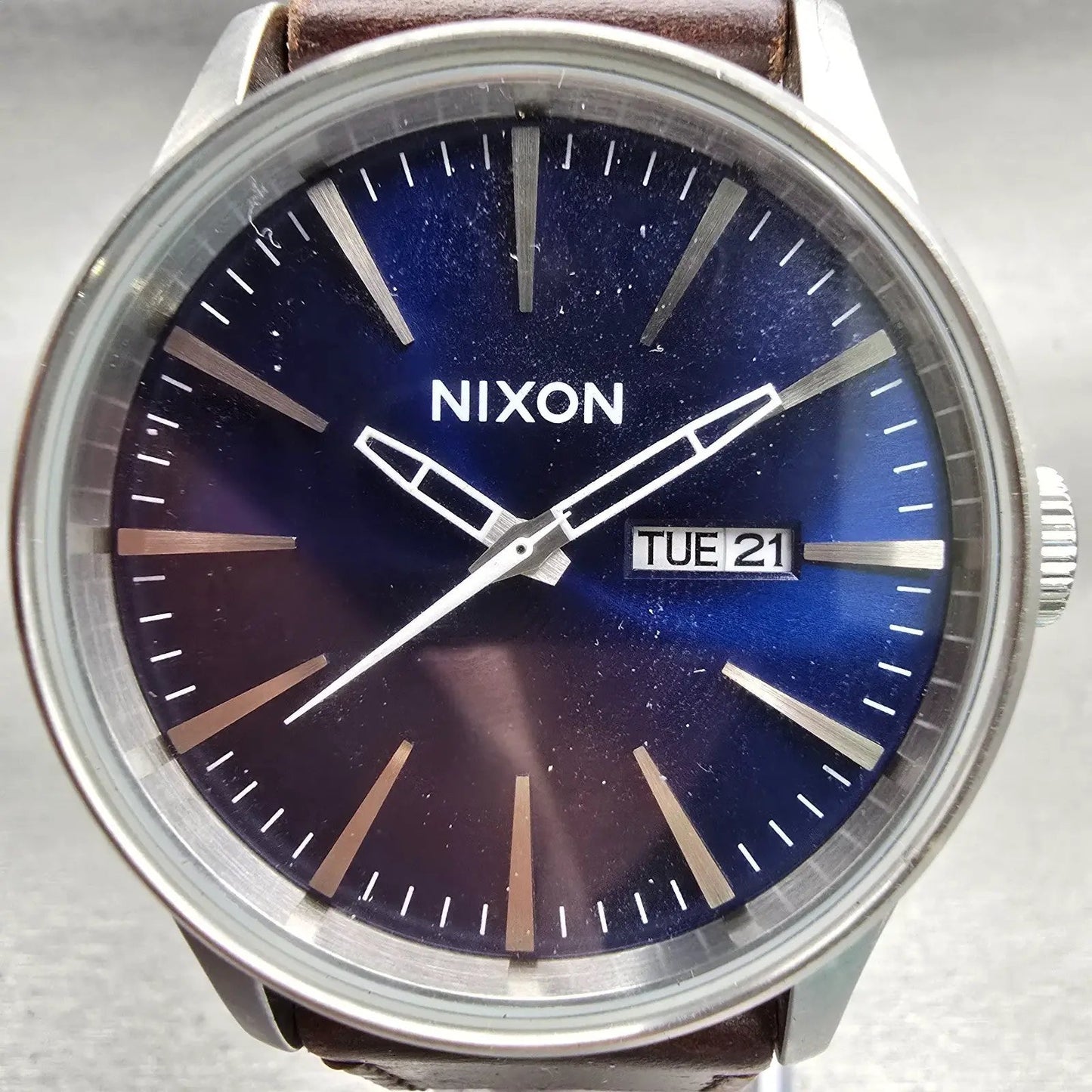 Nixon The Sentry Watch Men 42mm Blue Dial Silver Tone Daydate Round New Battery1