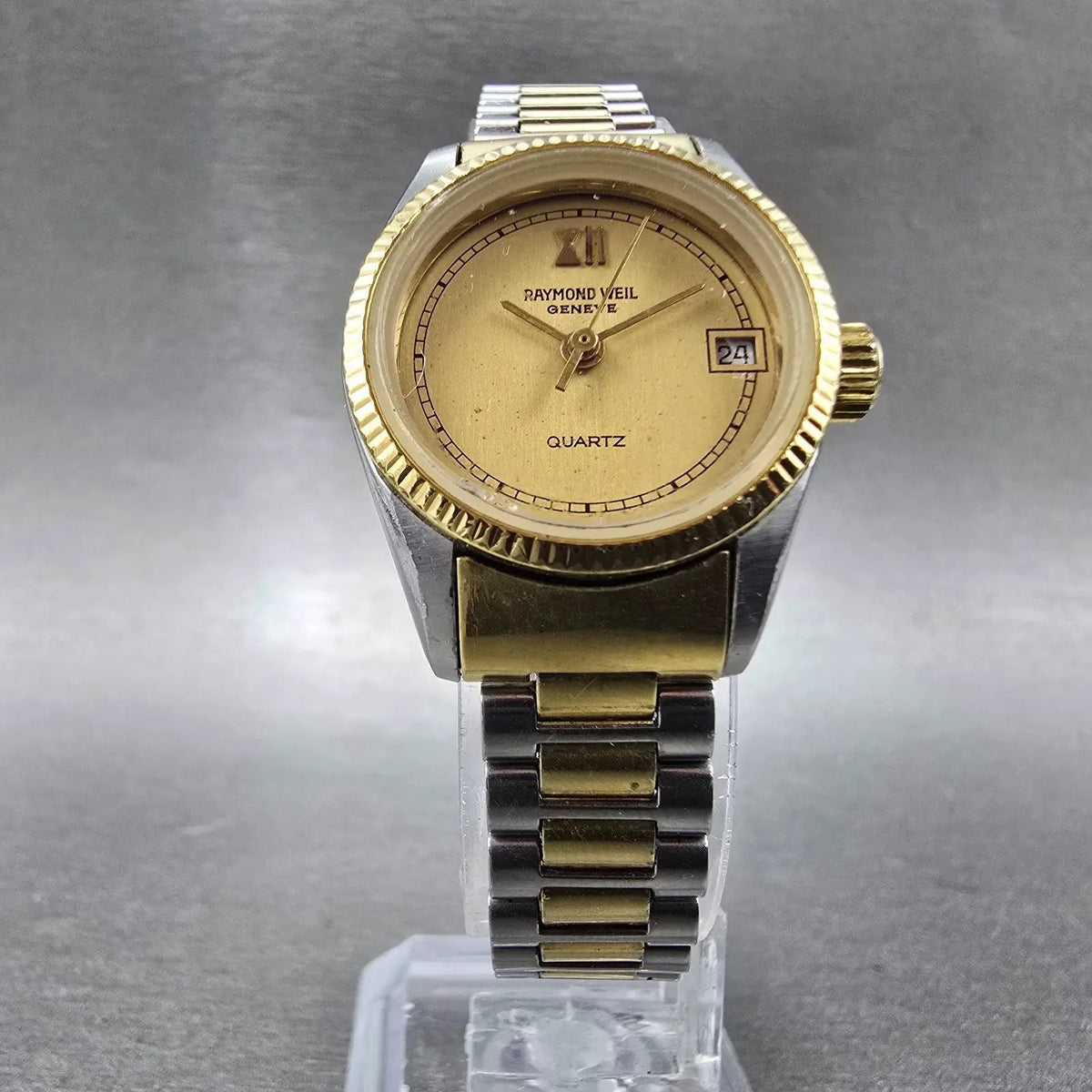 Raymond Weil Watch Women 25mm Champagne Dial Two Tone Date Round 9300 PARTS6