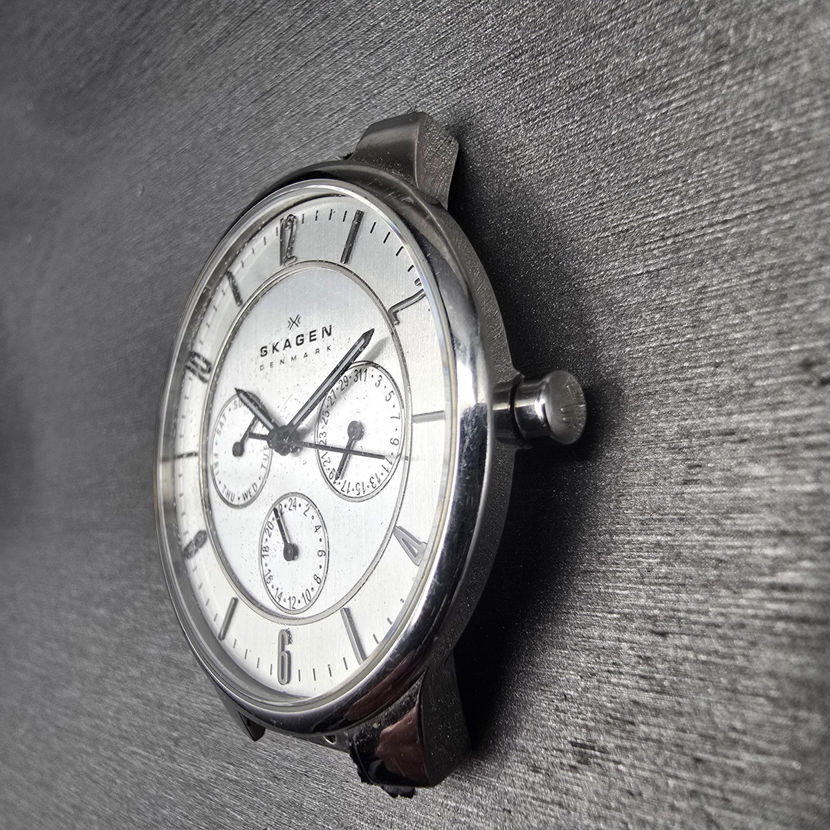 Skagen Watch Men 38mm Silver Dial Silver Tone Daydate 331XLSLC4 New Battery READ2