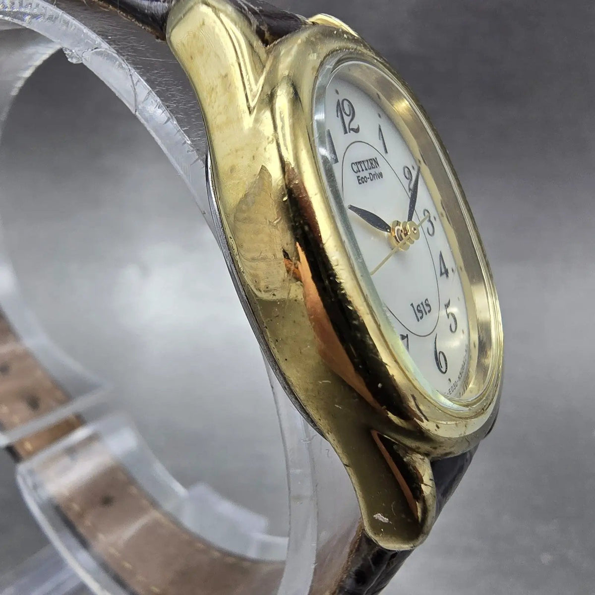 Citizen Eco-Drive Isis Watch Women 22mm White Dial Gold Oval E030-K16539 Runs3