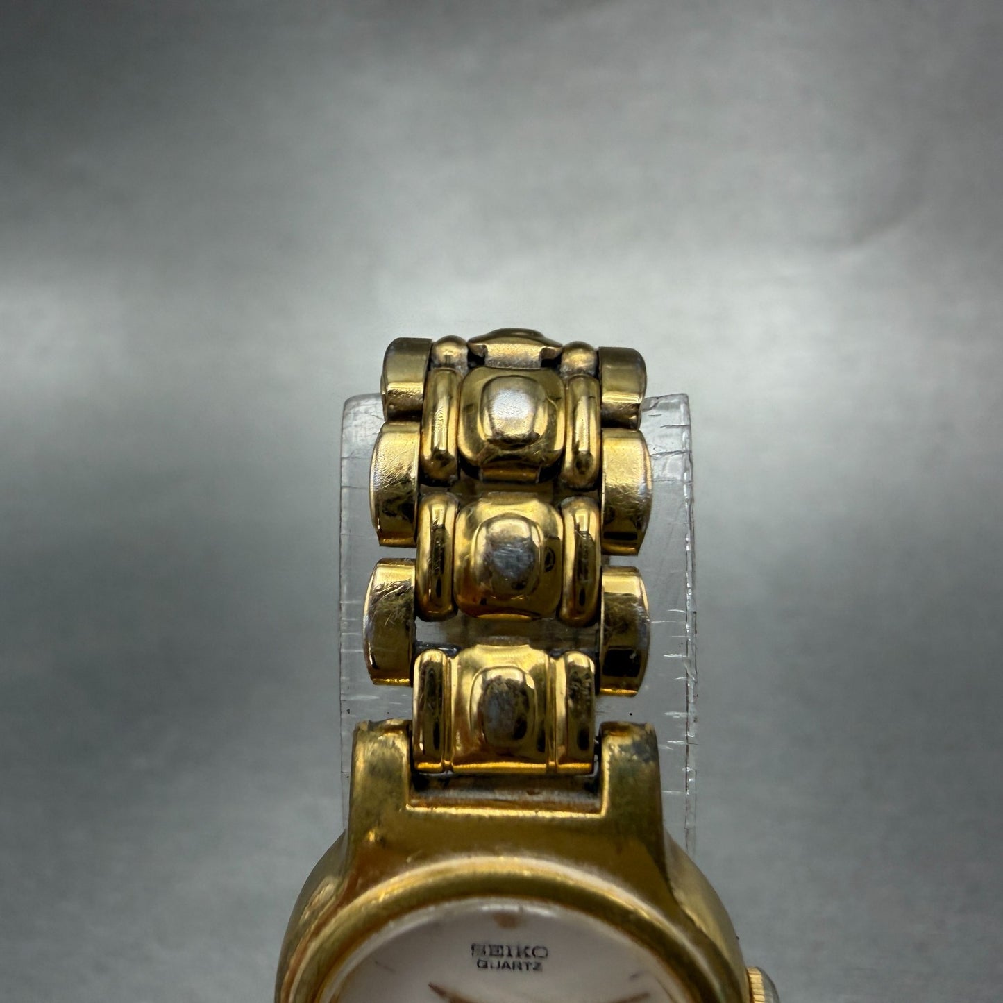 Seiko Watch Women 19mm White Dial Gold Tone Round V401-0518 New Battery4