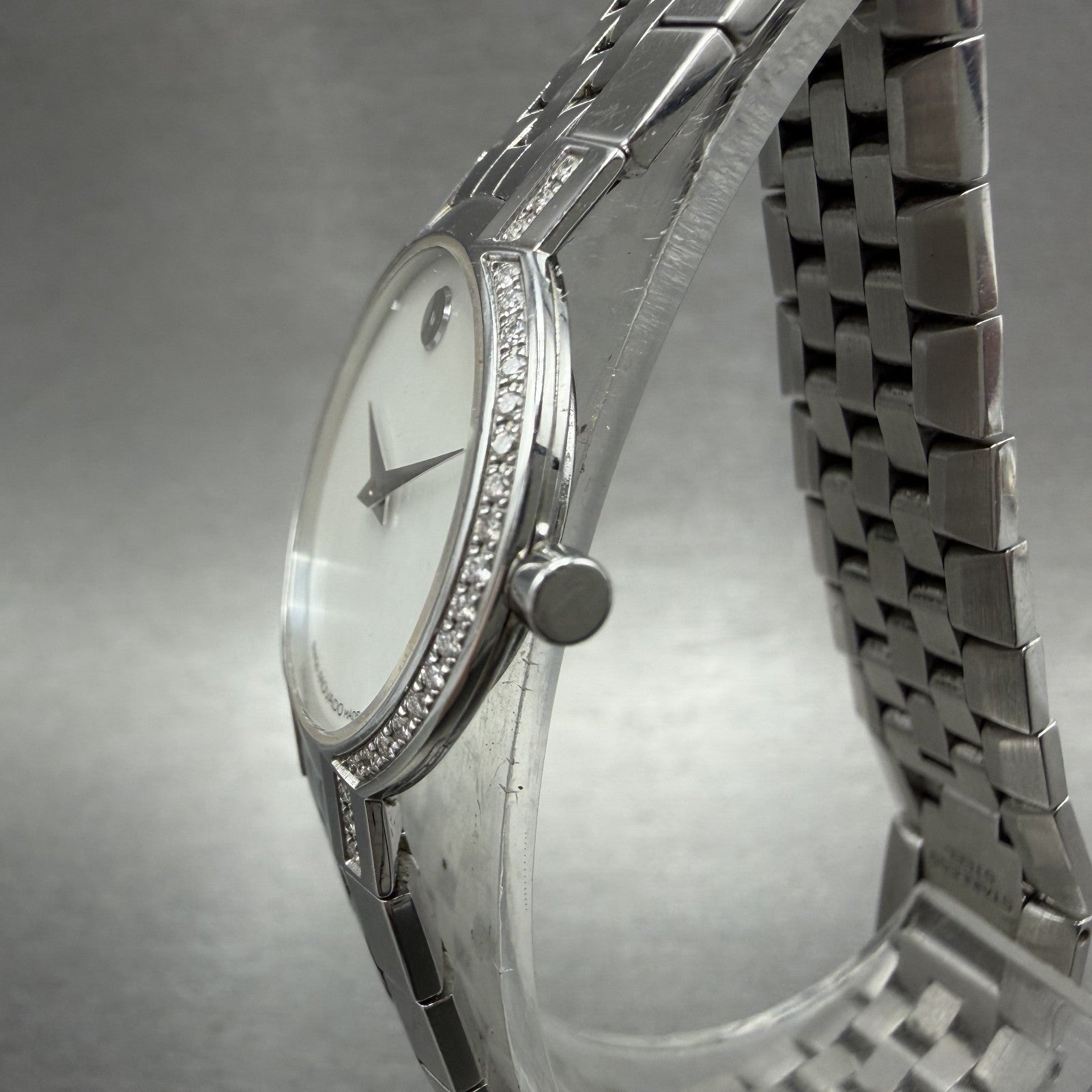 Movado Faceto Watch Women 25mm MOP Dial Steel Diamonds Round 0605146 New Battery2