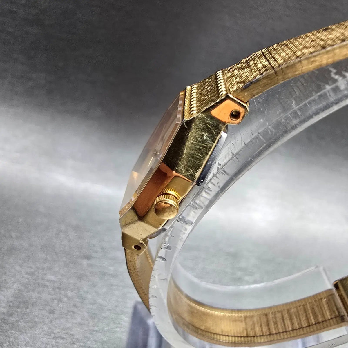 Citizen CQ Watch Women 17mm Champagne Dial Gold Tone 2951-293983 New Battery2