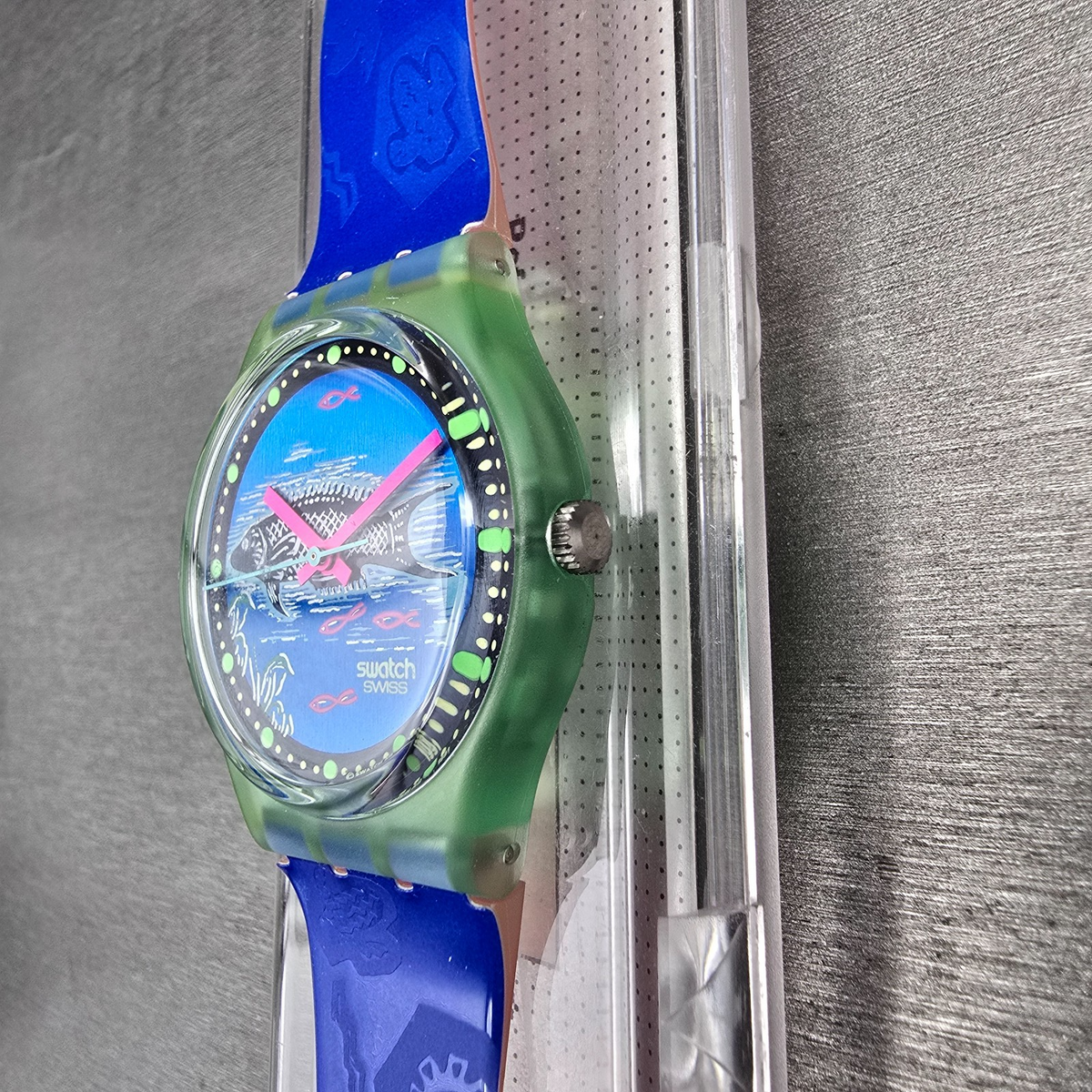 Swatch Frische Fische Watch Men 34mm Blue Dial Green Case GG116 New Battery NOS4