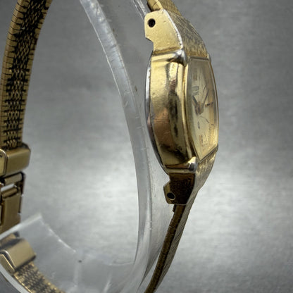 Citizen CQ Watch Women 17mm Champagne Dial Gold Tone Round New Battery VTG3