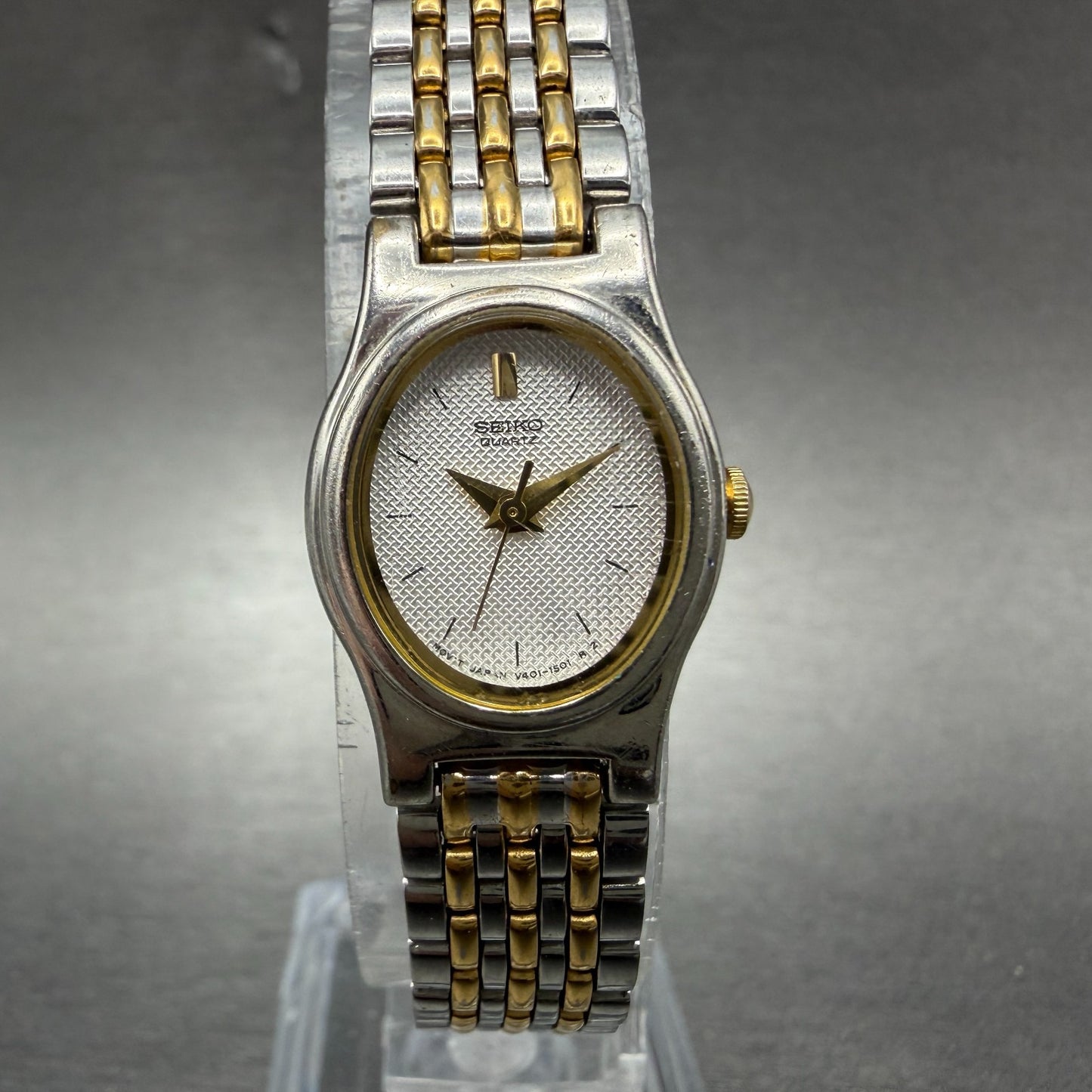 Seiko Watch Women 18mm White Dial Two Tone Oval V401-5228 New Battery Vintage AP0