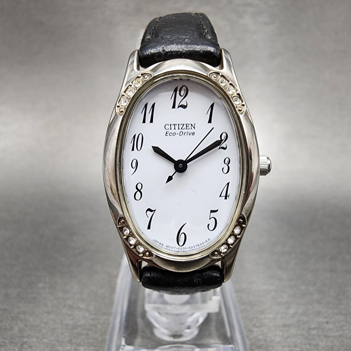 Citizen EcoDrive Watch Women 22mm White Dial Silver Tone Oval E031S022495 Runs0