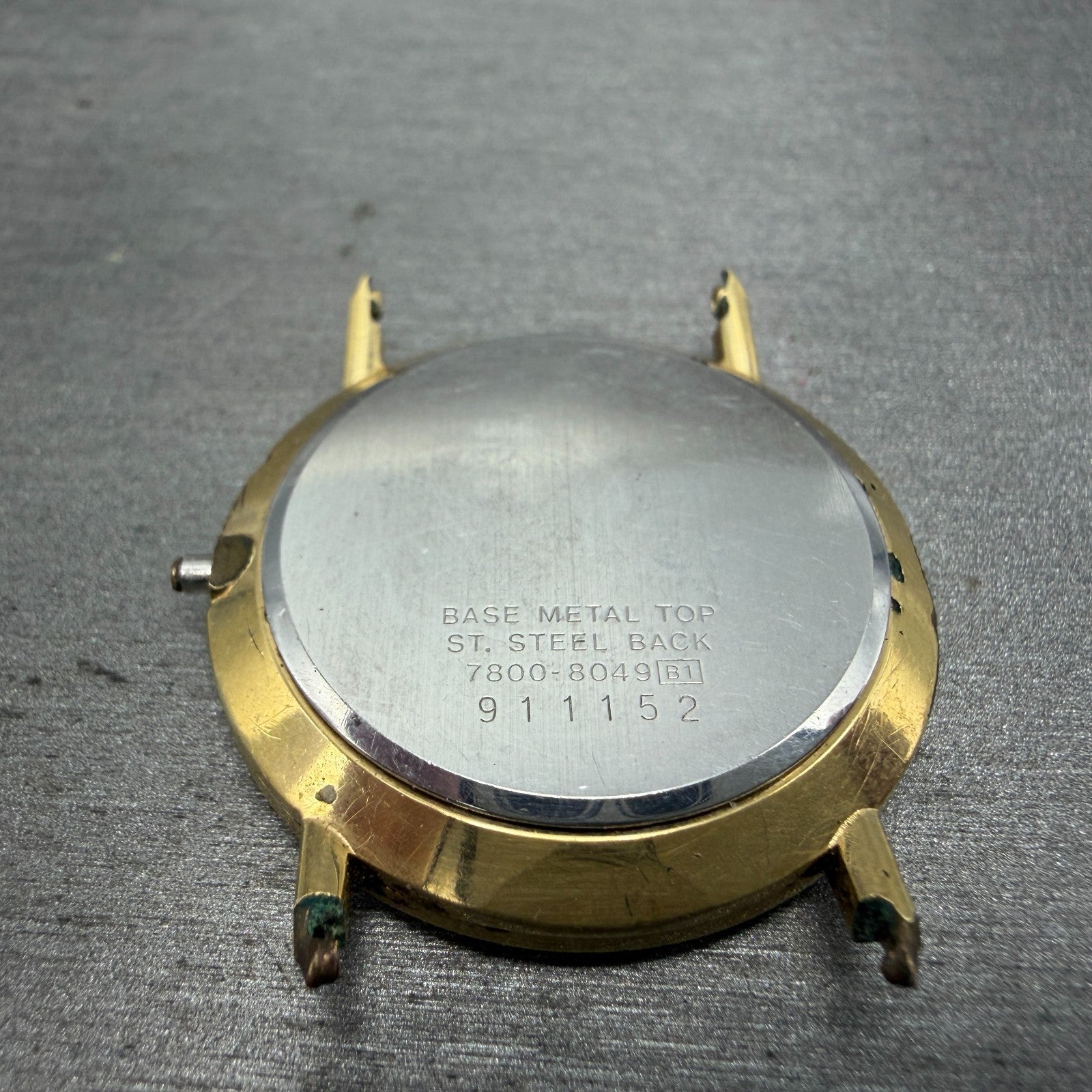 Seiko Watch Men 32mm White Dial Gold Tone Round HAS NO CROWN!!!! 7800-8049 PARTS8