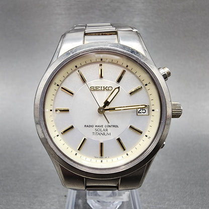 Seiko Solar Titanium Watch Men 38mm Silver Dial Date Round 7b42-0an0 Runs
