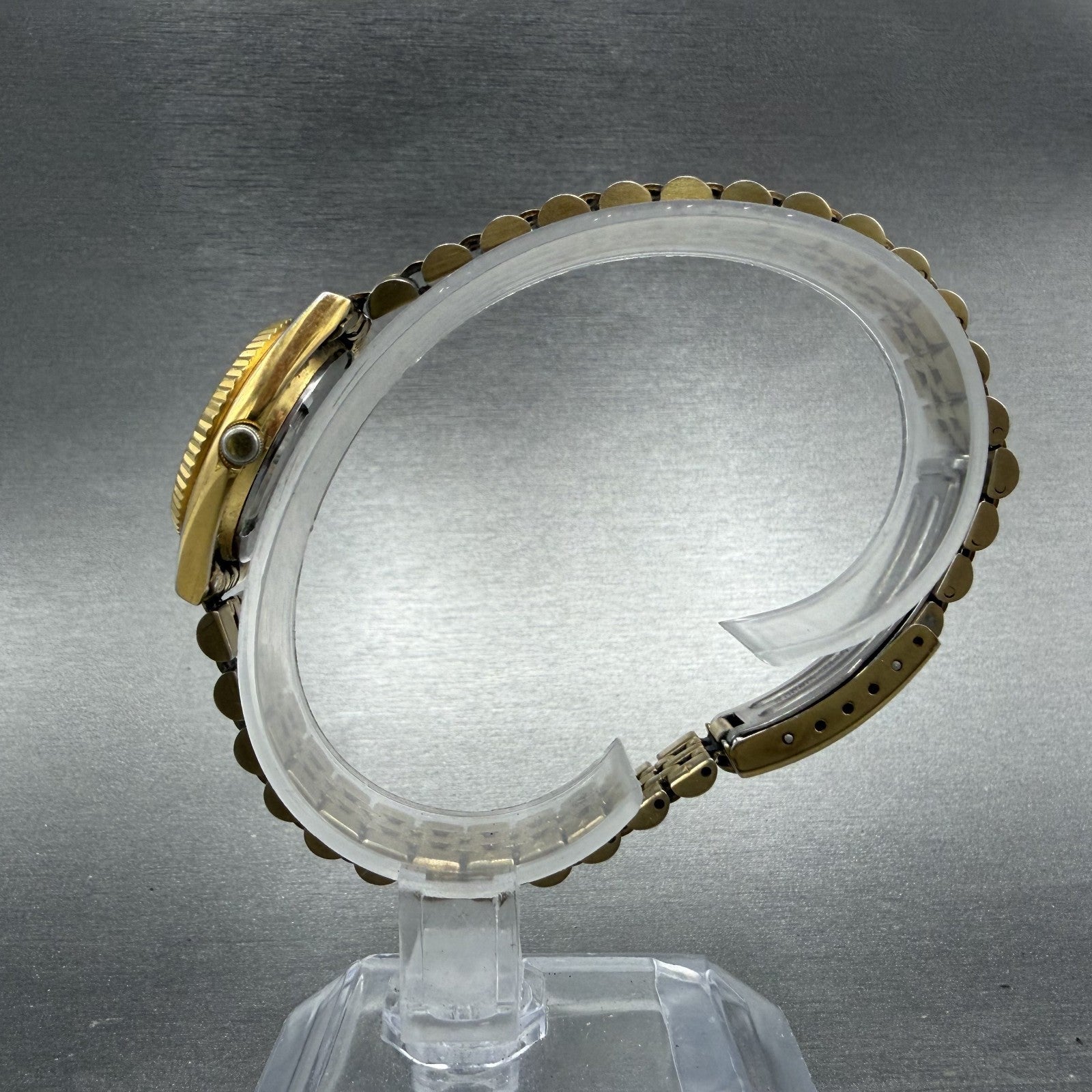 Seiko Watch Women 25mm Gold Dial Gold Tone Daydate Round 7N83-0041 New Battery7H6