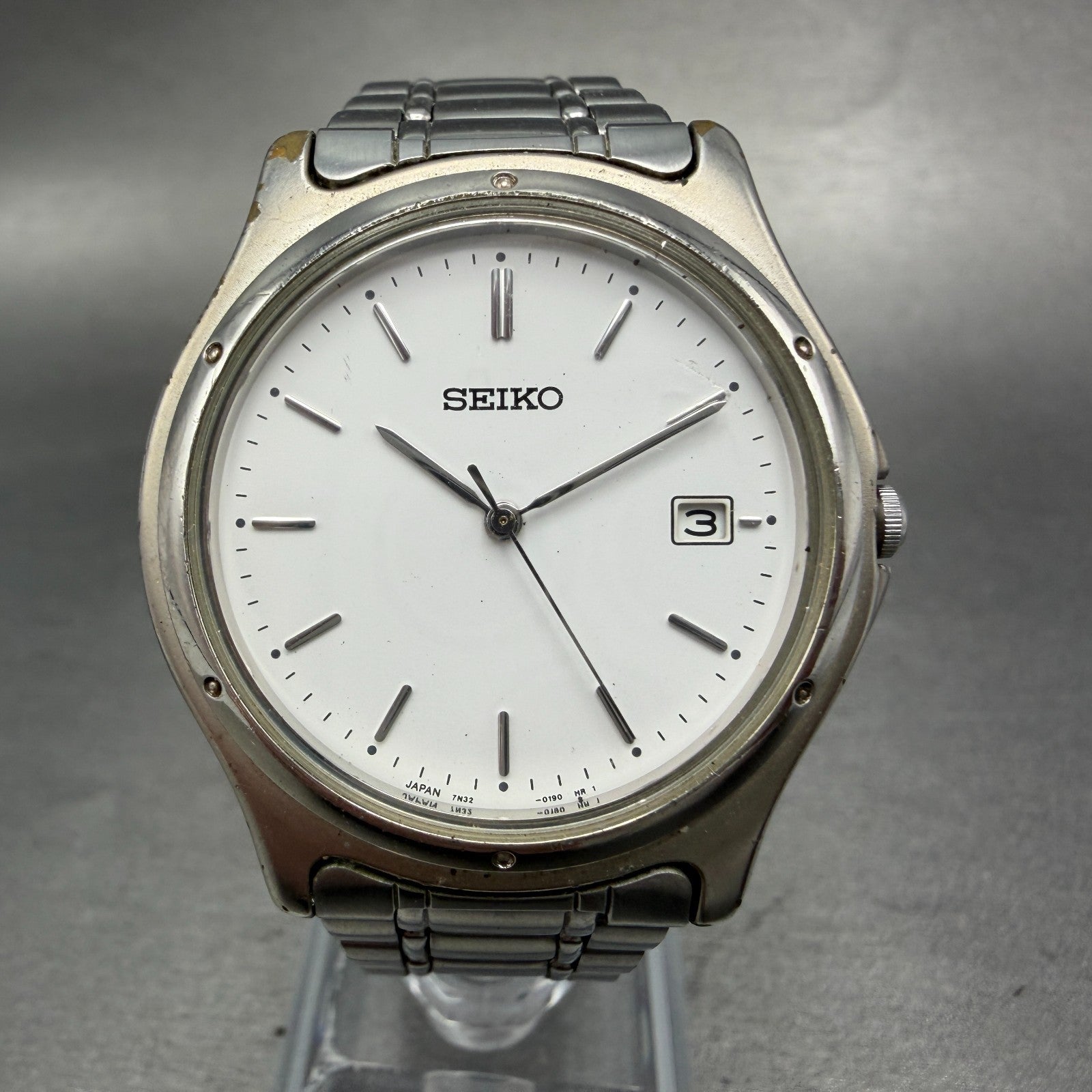 Seiko Watch Men 35mm White Dial Silver Tone Date Round 7N32-0150 New Battery0