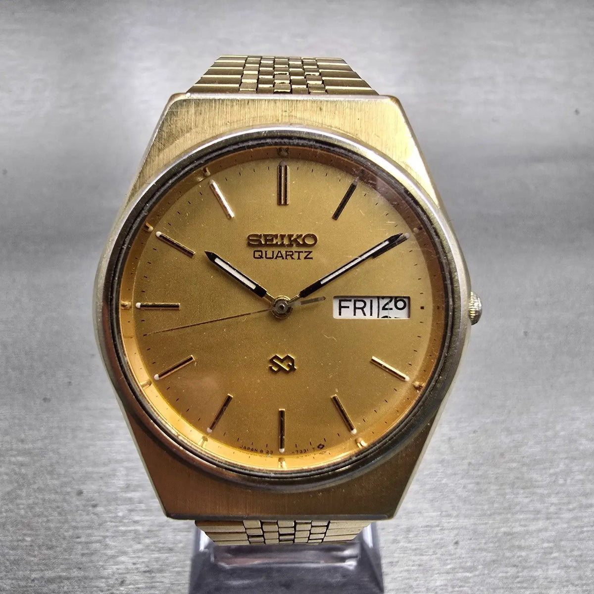 Seiko SQ Watch Men 34mm Gold Dial Gold Tone Daydate Round 8123-7249 New Batteryj0