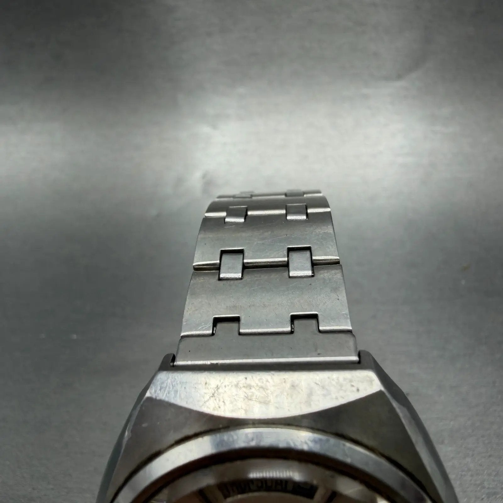 48223023