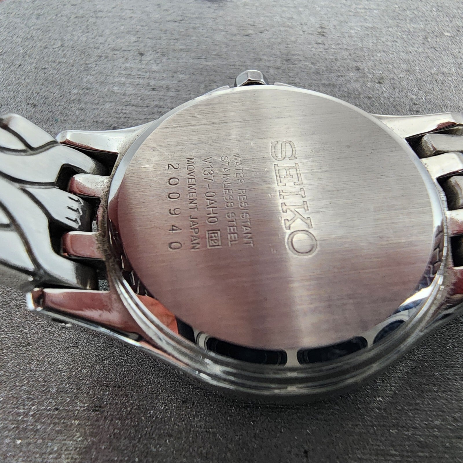 Seiko Solar Watch Women 27mm MOP Dial Steel Date Round Crystal Bezel Runs9