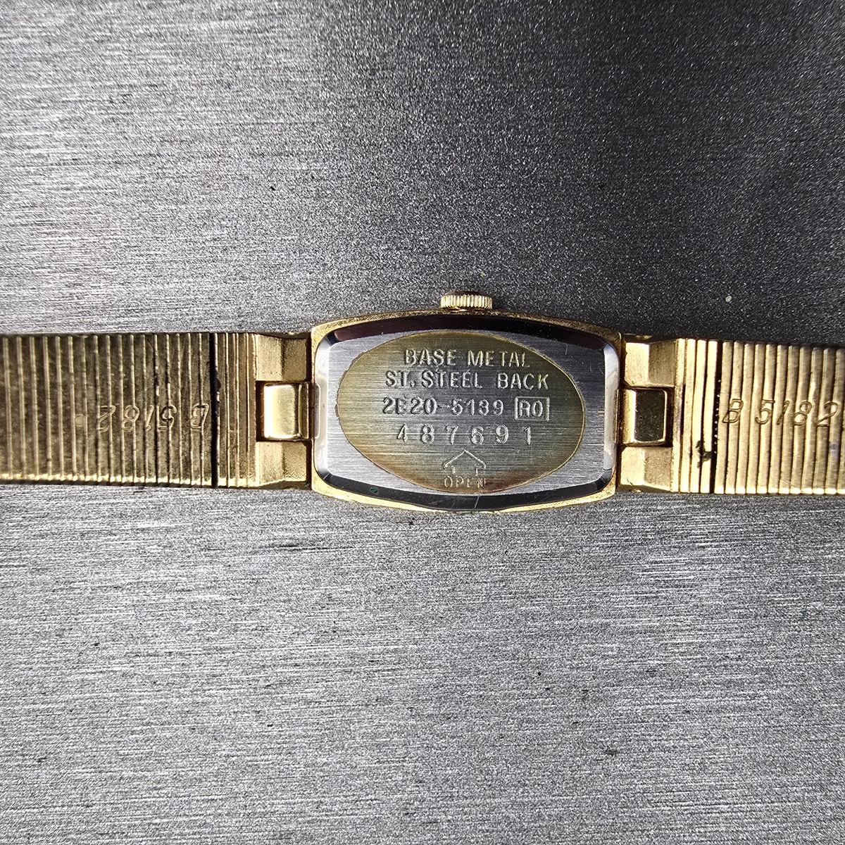 Seiko Watch Women 13mm Gold Dial Gold Tone Rectangle 2E20-5139 New Battery JP2310