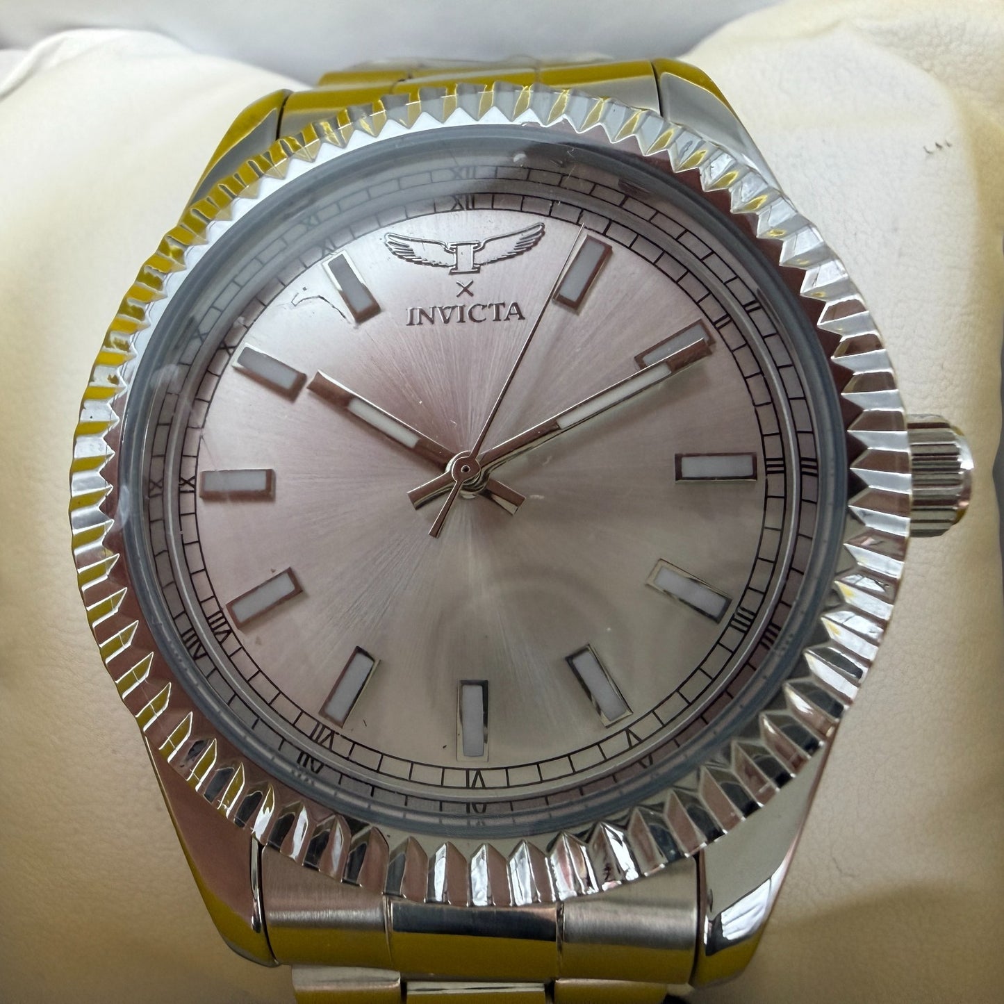 Invicta Specialty Watch Men 41mm Silver Dial Silver Round Fluted Bezel 690131