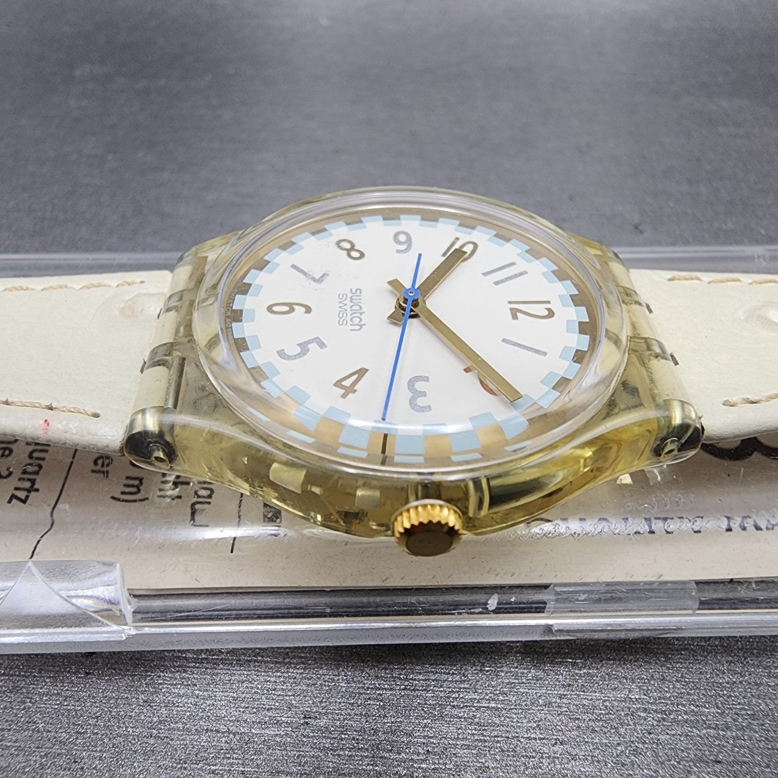 Swatch Cool Fred Watch Men 34mm White Dial Clear Case Round GK150 New Battery2
