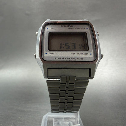 Seiko Digital Watch Men 34mm LCD Silver Alarm Chrono A914-5A09 New battery5