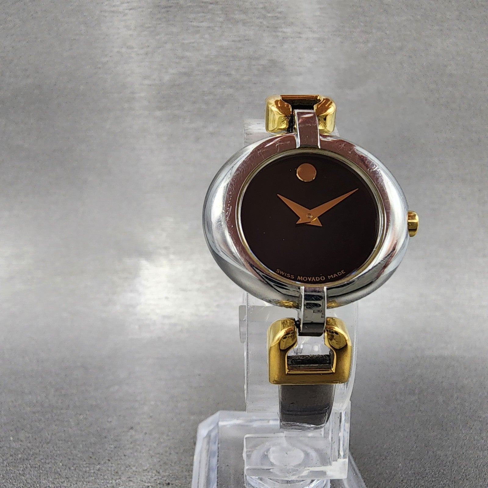 Movado Vivo Watch Women 28mm Black Dial Two Tone Round 81 A1 1701 New Battery5