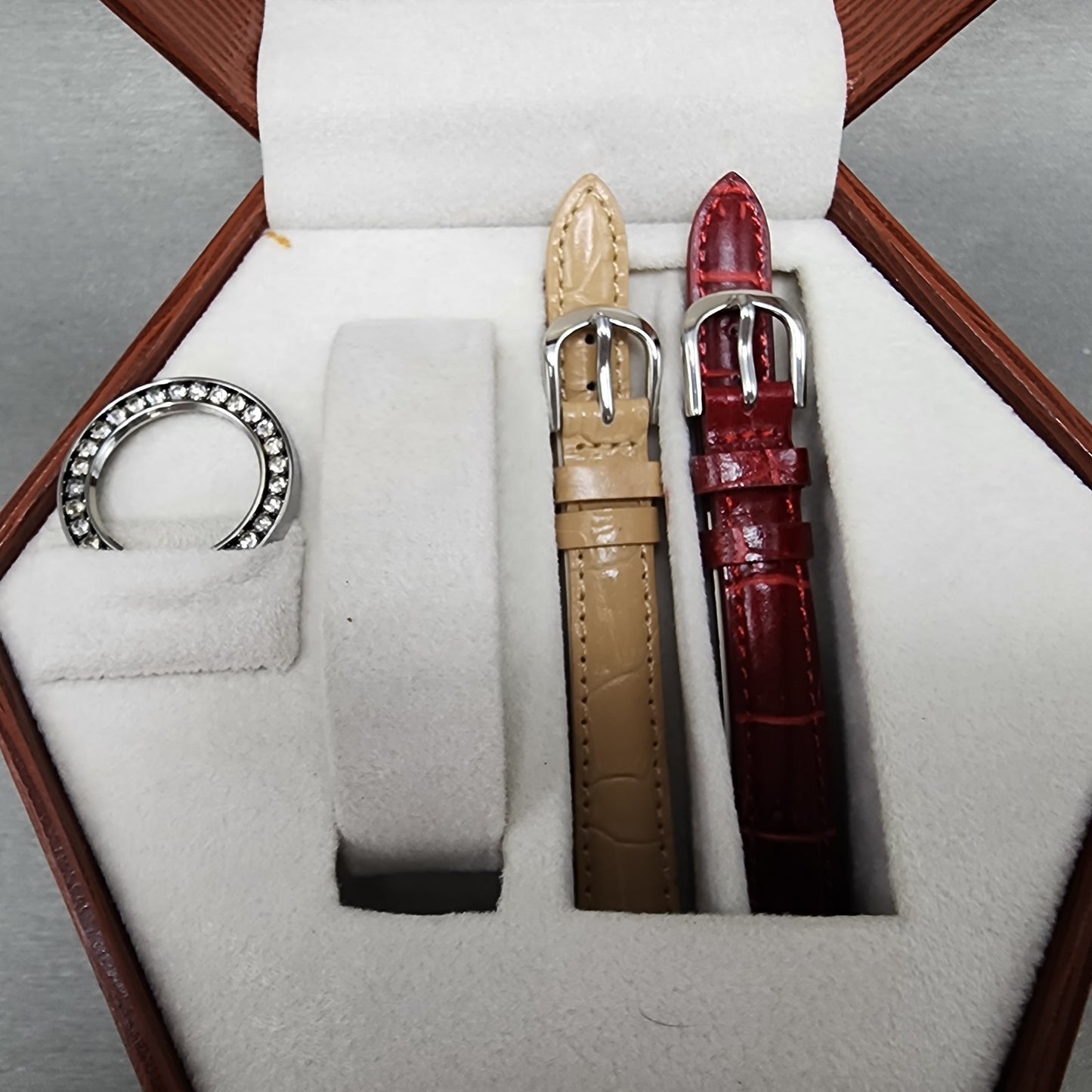 Georges Memmi Watch Women MOP Dial Silver Tone Round Swap Bezel New Battery13