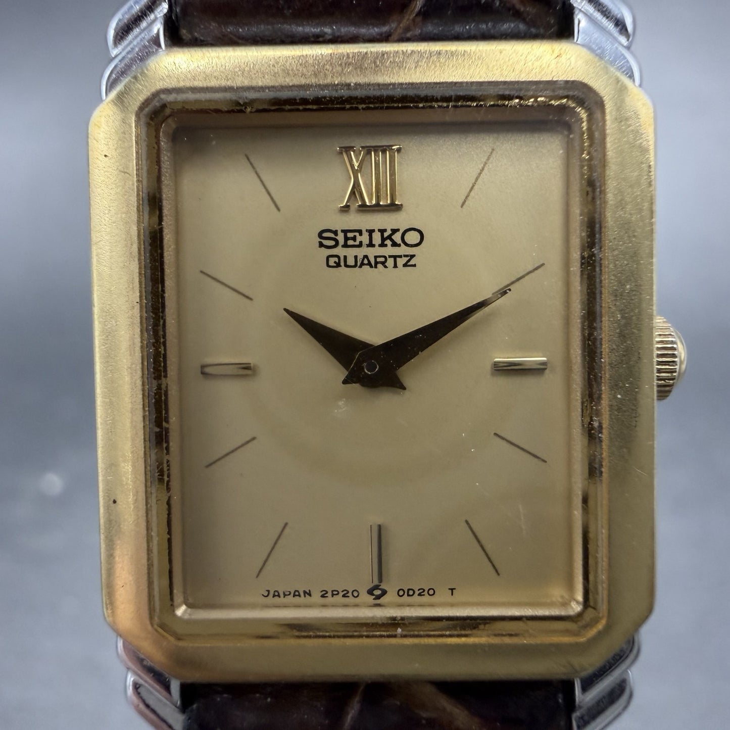Seiko Tank Watch Women 19mm Champagne Dial Two Tone VTG 2P20-5B90 New Battery1