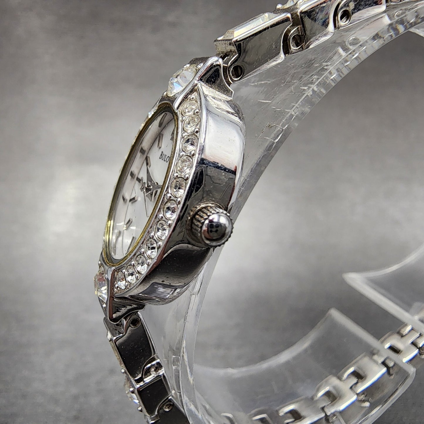 Bulova Crystal Watch Women 17mm Silver Dial Silver Tone Oval 96T49 New Batt2