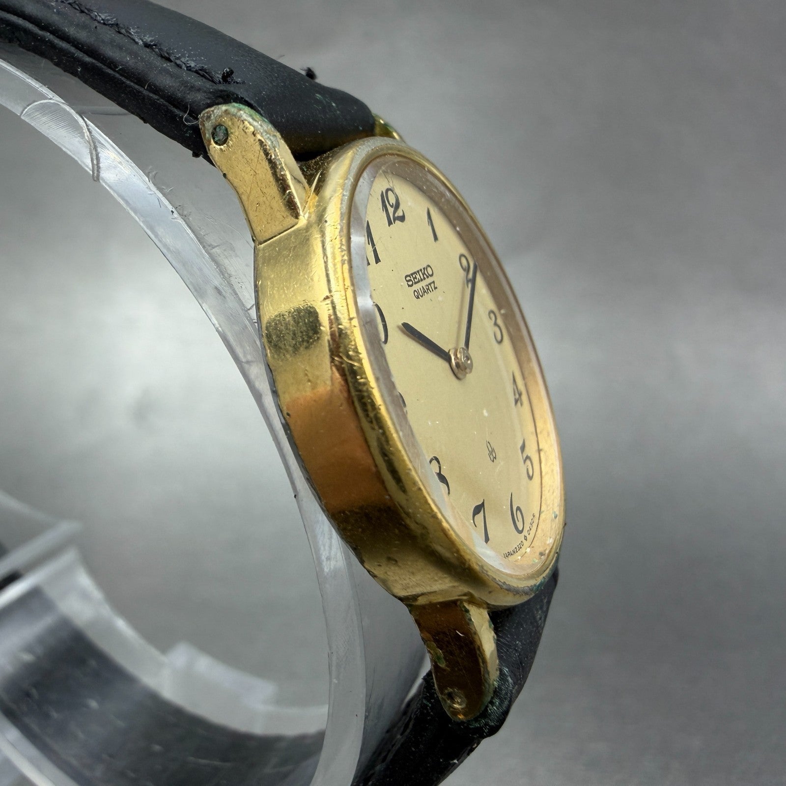 Seiko Watch Women 22mm Champagne Dial Gold Tone Oval 2320-5290 New Battery VTG3