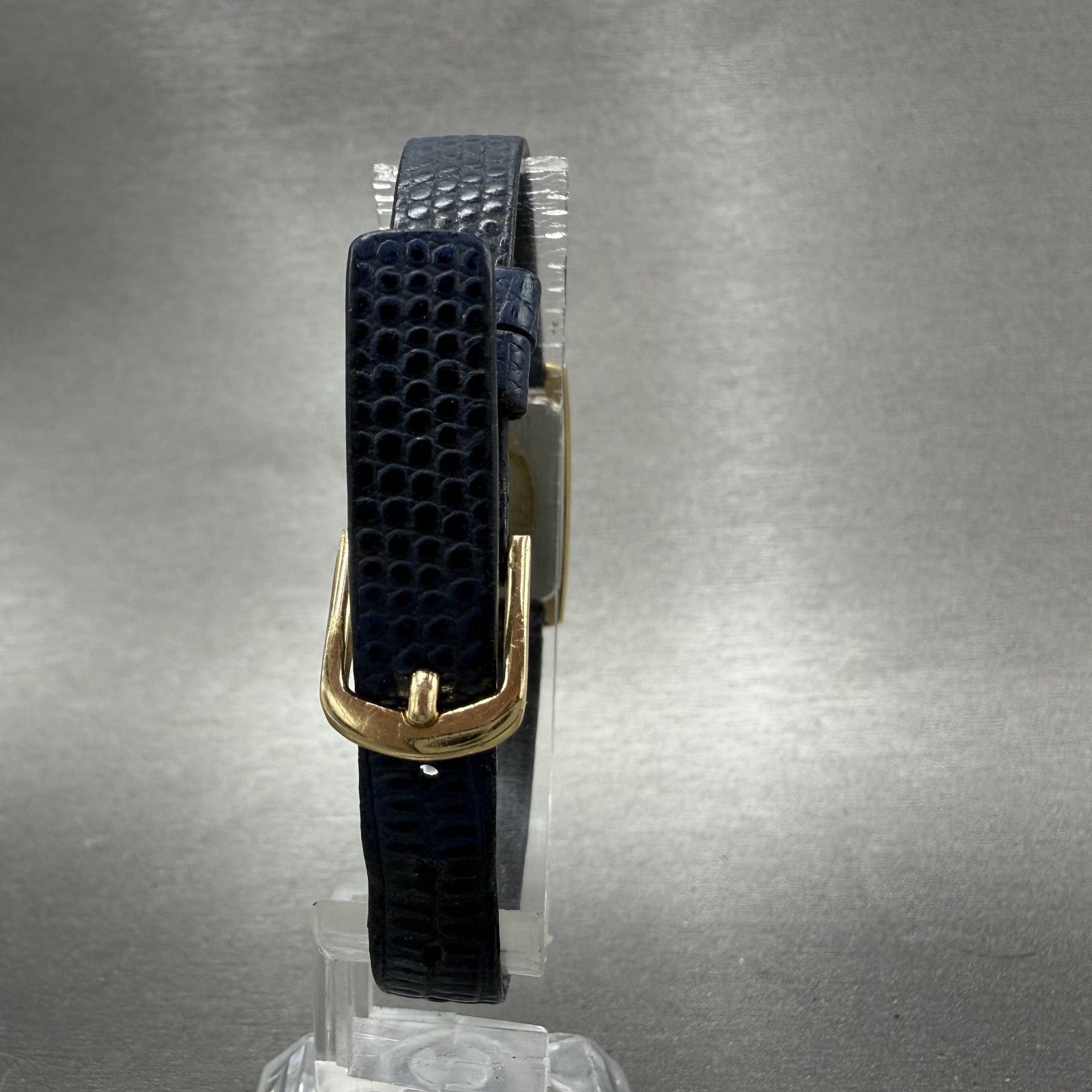 Seiko Tank Watch Women 15mm Blue Dial Gold Tone Rectangle 4N005369 New Battery7