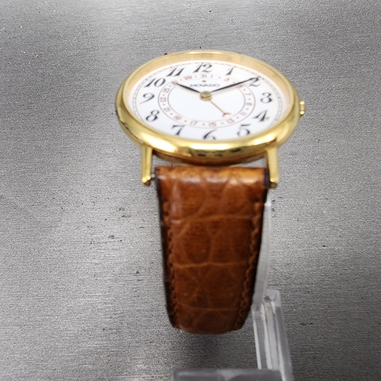 Movado Watch Men 32mm White Dial Gold Tone Pointer Date Round 87.28.860 New Batt5